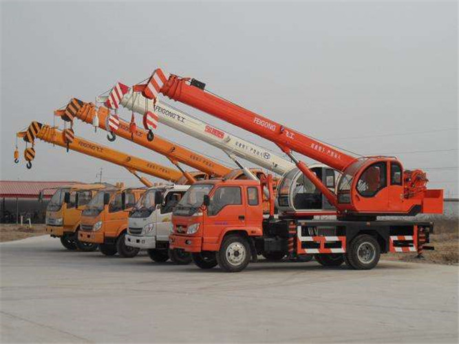 东川区设备出现故障导致停工，怎么处理？是否有备用设备替换？