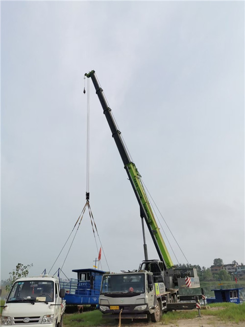 东川区桥梁建设吊装案例